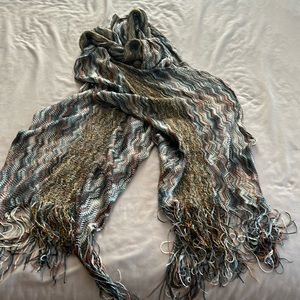 Neck scarf. Warm colors. Soft silky type material